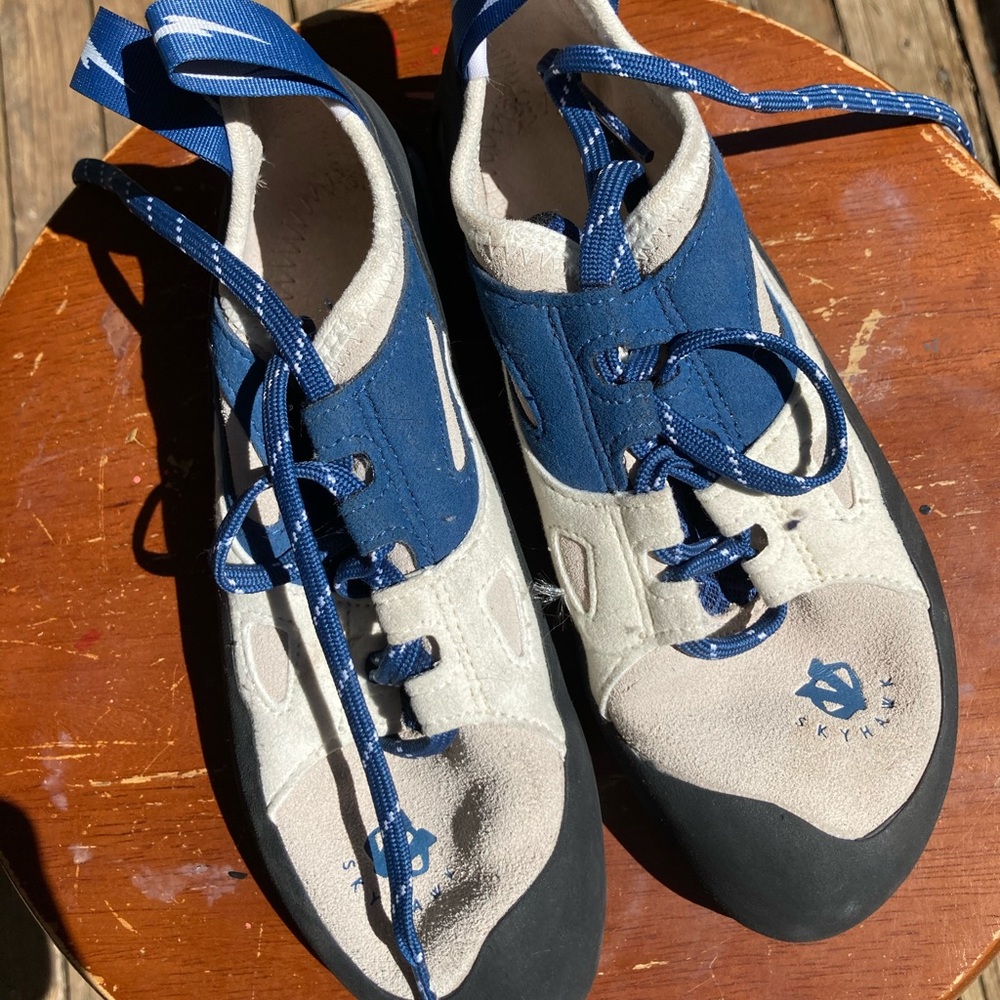 Skyhawk Women’s Climbing Shoe